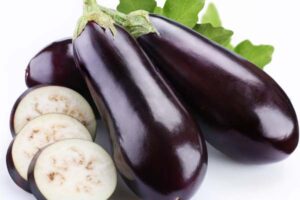 Cách trị nám và tàn nhang bằng cà tím tại nhà