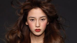 Phun môi collagen giá bao nhiêu