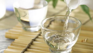 Cách  trị tàn nhang bằng rượu gạo